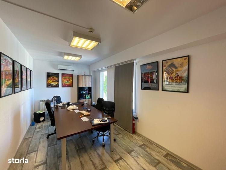 Apartament cu 4 camere decomandat în Universitate