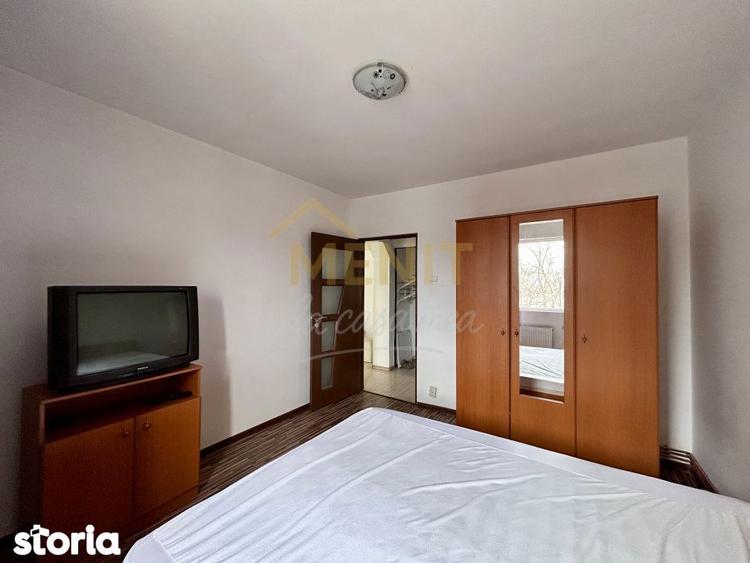 Apartament cu 3 camere semidecomandat, mobilat în Nord