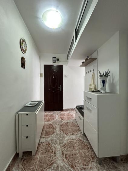 Apartament cu 2 camere nedecomandat, mobilat în Girocului