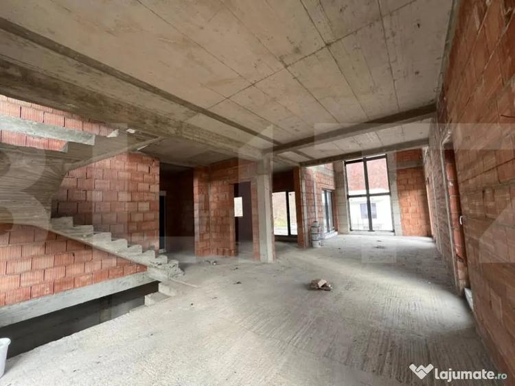 Casă cu 5 camere cu Teren 500 Mp în Făget