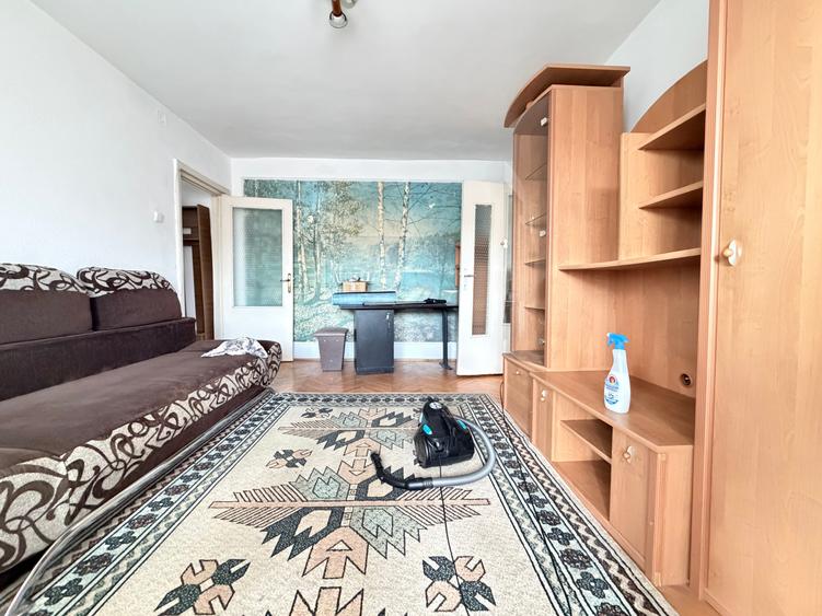 Apartament cu 2 camere semidecomandat în Olimpia-Stadion