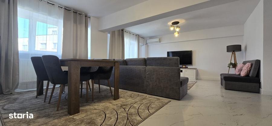 Apartament cu 3 camere în Apărătorii Patriei