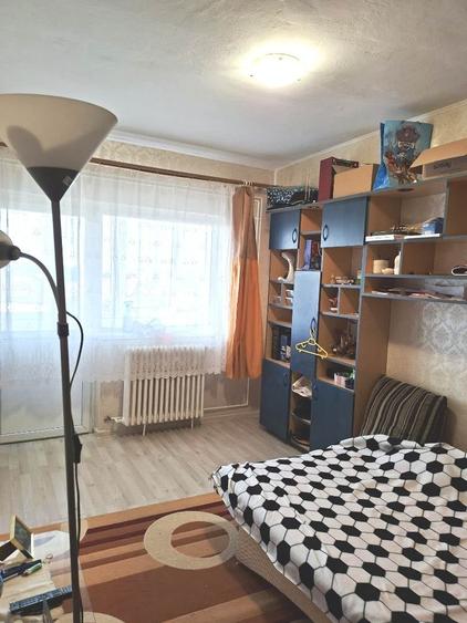 Garsonieră semidecomandată în Vasile Aaron