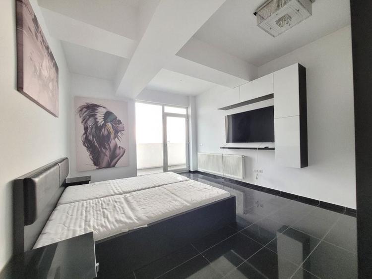 Apartament cu 3 camere decomandat, mobilat în Mihai Viteazul