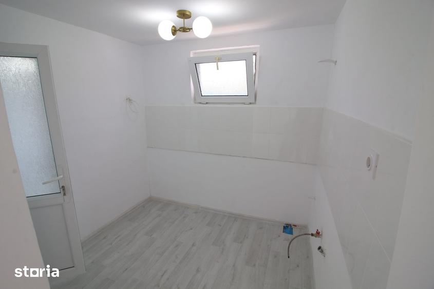 Casă cu 2 camere cu Teren 202 Mp în Piața Centrală