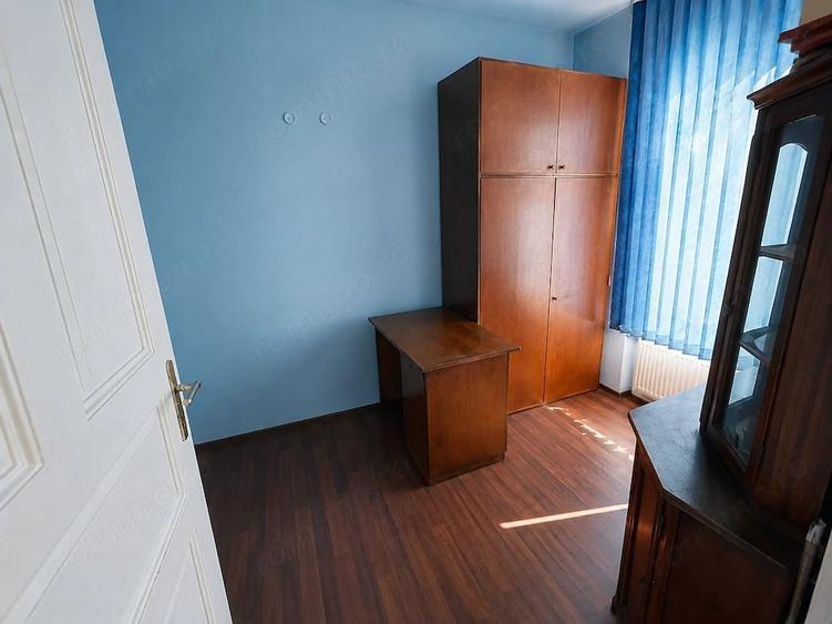 Apartament cu 3 camere decomandat în Traian