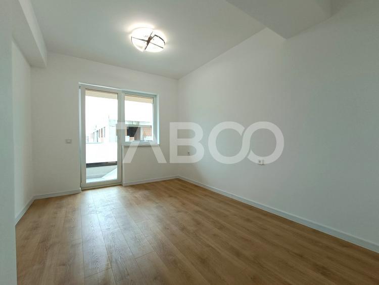 Apartament cu 3 camere decomandat în Periferie