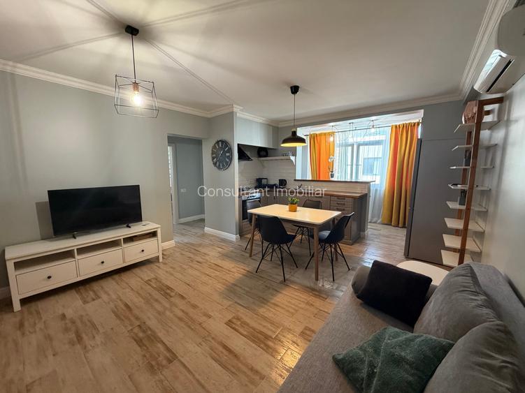 Vând apartament cu 3 camere bloc nou Aradului