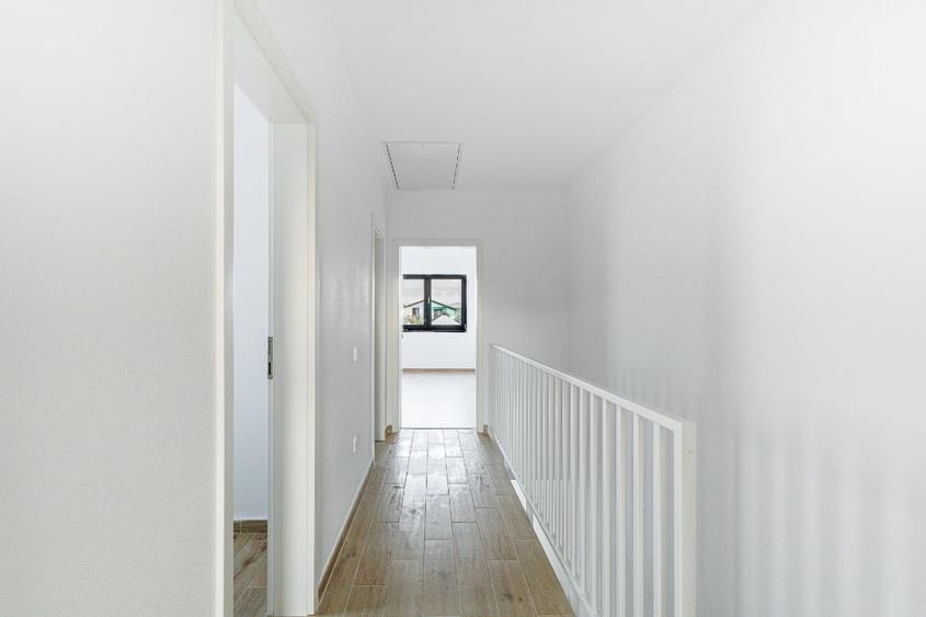 Duplex cu 3 camere cu Teren 210 Mp în Rulmentul
