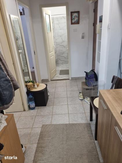 Apartament cu 2 camere decomandat în Piața Centrală