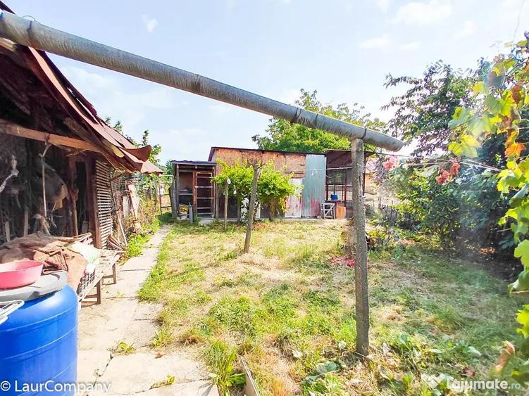 Casă cu 3 camere cu Teren 815 Mp în Vrănești