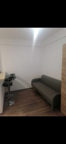 Garsonieră decomandată în Buziașului