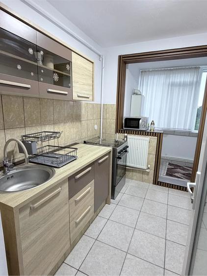 Apartament cu 2 camere semidecomandat în Micro 16
