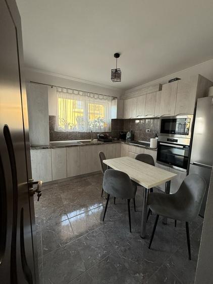 Proprietar- vand apartament 2 camere Giroc - 8