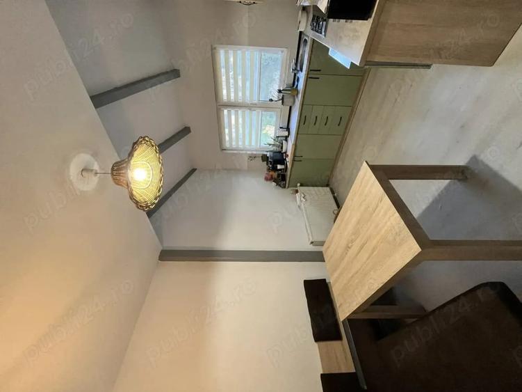 Apartament cu 4 camere decomandat în Central