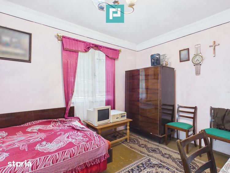 Casă cu 4 camere cu Teren 2880 Mp în Șagu
