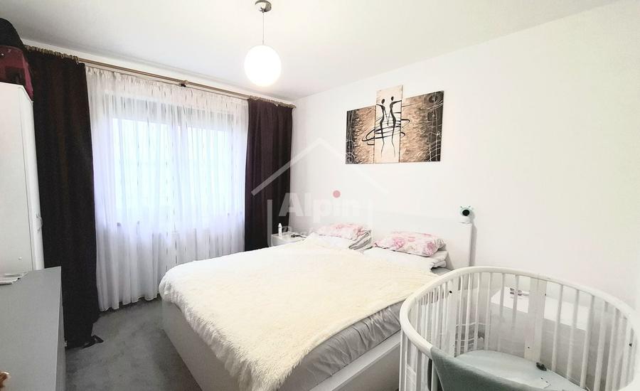 Apartament cu 2 camere decomandat, mobilat în Tractorul