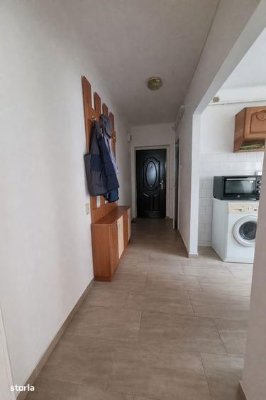 Garsonieră decomandată, mobilată în Gruia