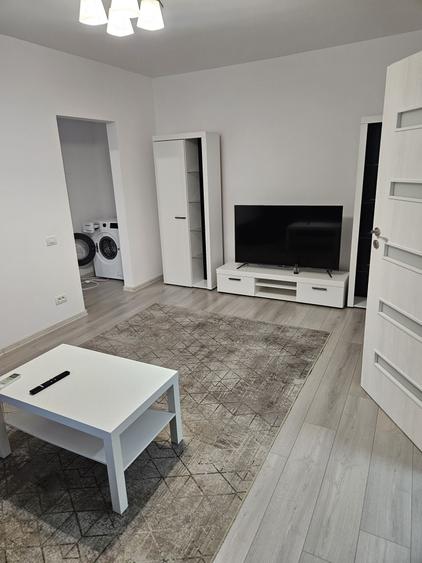 Apartament cu 2 camere semidecomandat în Exterior Vest