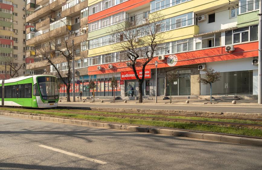Spațiu comercial, de 130 mp, în Rahova