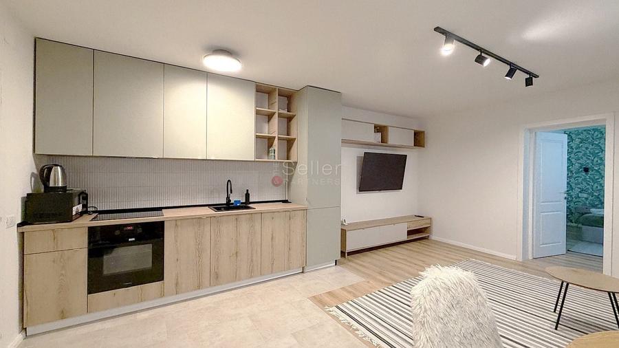 Apartament cu 2 camere semidecomandat, mobilat în Centrul Istoric
