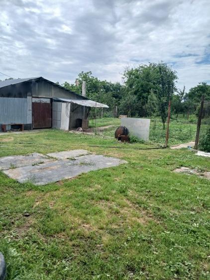 Casă cu 3 camere în Albești-Muru