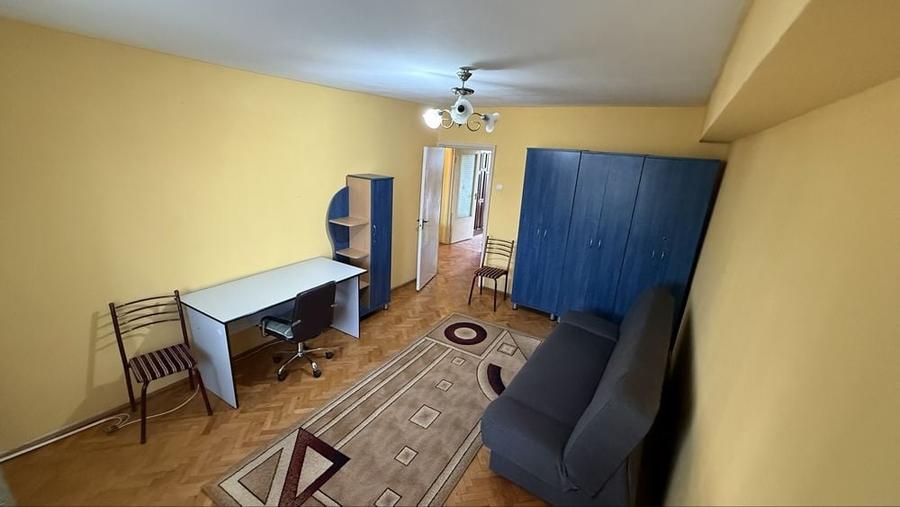 Apartament cu 2 camere decomandat în Mărăști