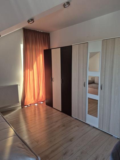 Apartament cu 3 camere în Bună Ziua