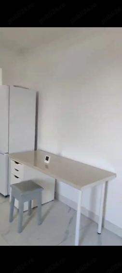 Apartament cu 2 camere semidecomandat în Giurgiului