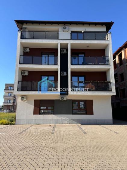Penthouse cu 3 camere semidecomandat în Giroc