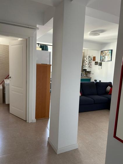 Apartament cu 3 camere decomandat în Vișan