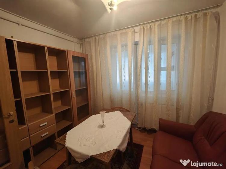 Garsonieră decomandată, mobilată în Craiovița Nouă