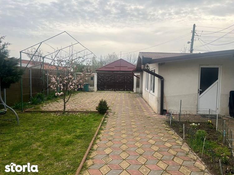 Casă cu 4 camere cu Teren 94 Mp în Central