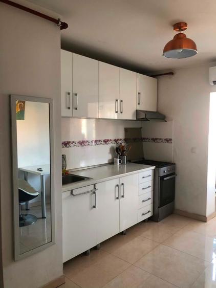 Apartament cu 2 camere decomandat în Baba-Dochia