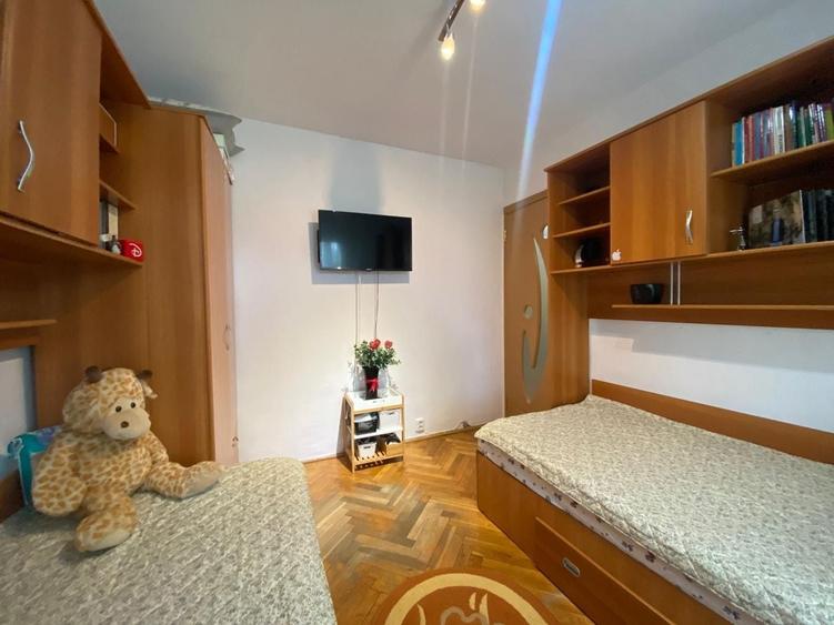 Apartament cu 2 camere semidecomandat, mobilat în Mănăștur