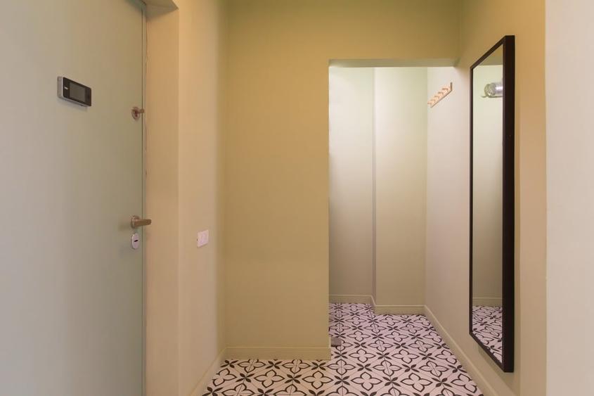Apartament cu 3 camere semidecomandat, mobilat în Cișmigiu