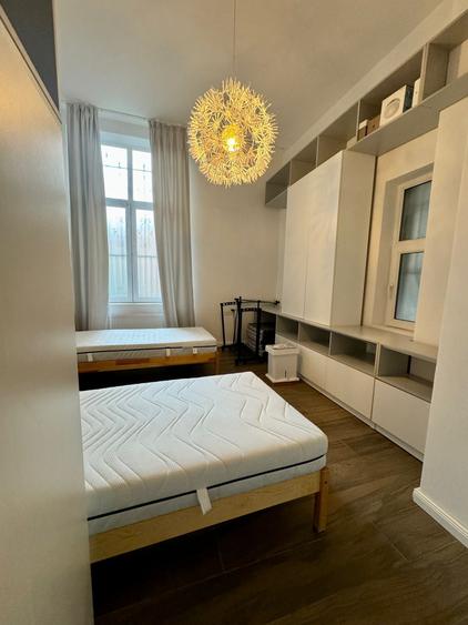 Apartament cu 4 camere decomandat, mobilat în Elisabetin