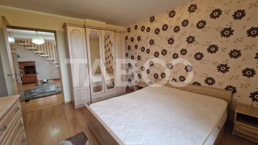 Apartament cu 4 camere semidecomandat în Ștrand