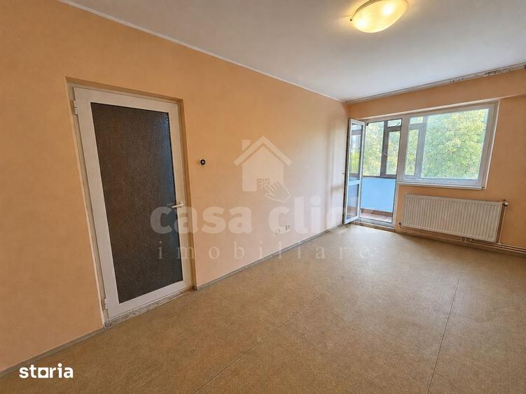 Apartament cu 2 camere decomandat în Micro 13