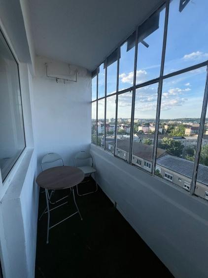 Apartament cu 2 camere decomandat în Cihei