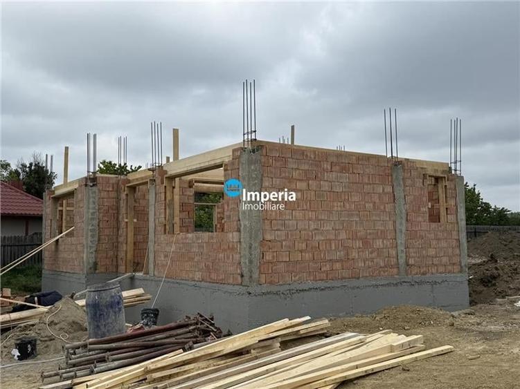Casă individuală cu 4 camere cu Teren 500 Mp în Dorobanți