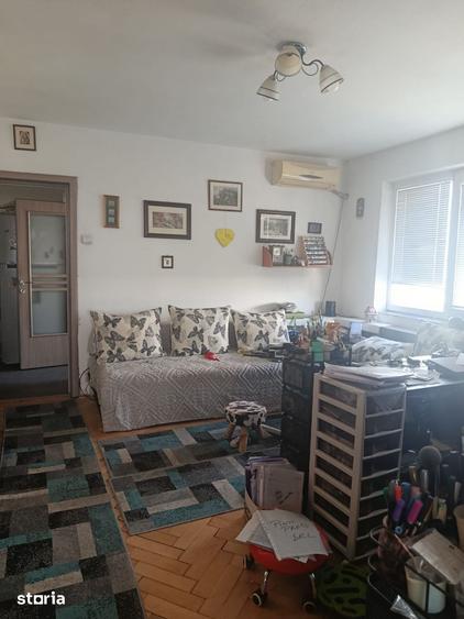 Apartament cu 3 camere în 1 Mai