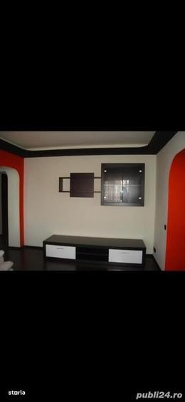 Apartament cu 3 camere semidecomandat în Bucur Obor
