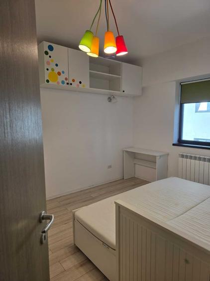 Apartament cu 3 camere decomandat în Politehnica