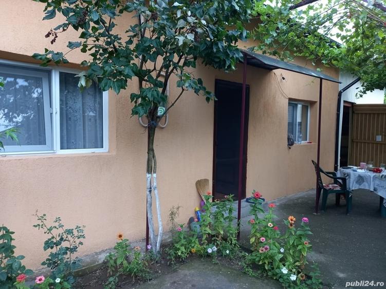 Casă cu 2 camere în Roșiori de Vede