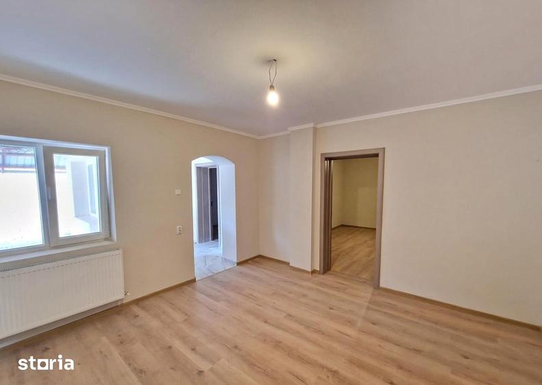 Casă cu 3 camere cu Teren 1712 Mp în Biharia
