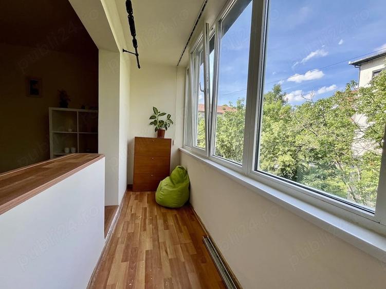 Apartament cu 3 camere semidecomandat în Circumvalațiunii