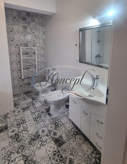 Casă individuală cu 4 camere cu Canalizare în Dezmir