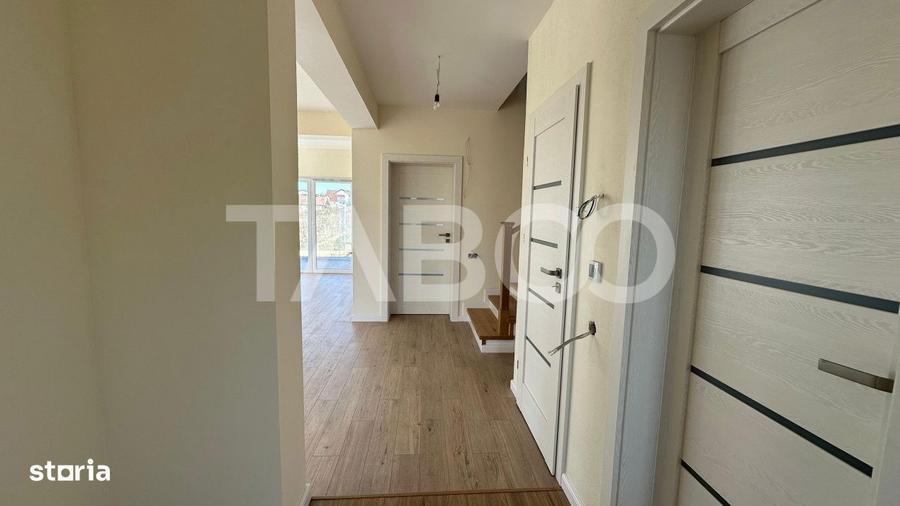 Casă cu 4 camere cu Teren 180 Mp în Șura Mare