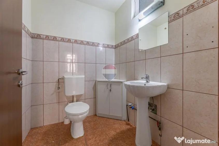 Spațiu comercial, de 76 mp, în Central